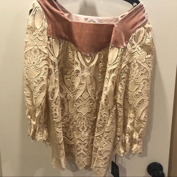 Anna sui guipure lace and velvet blouse, NWT, sz s - Picture 3 of 7